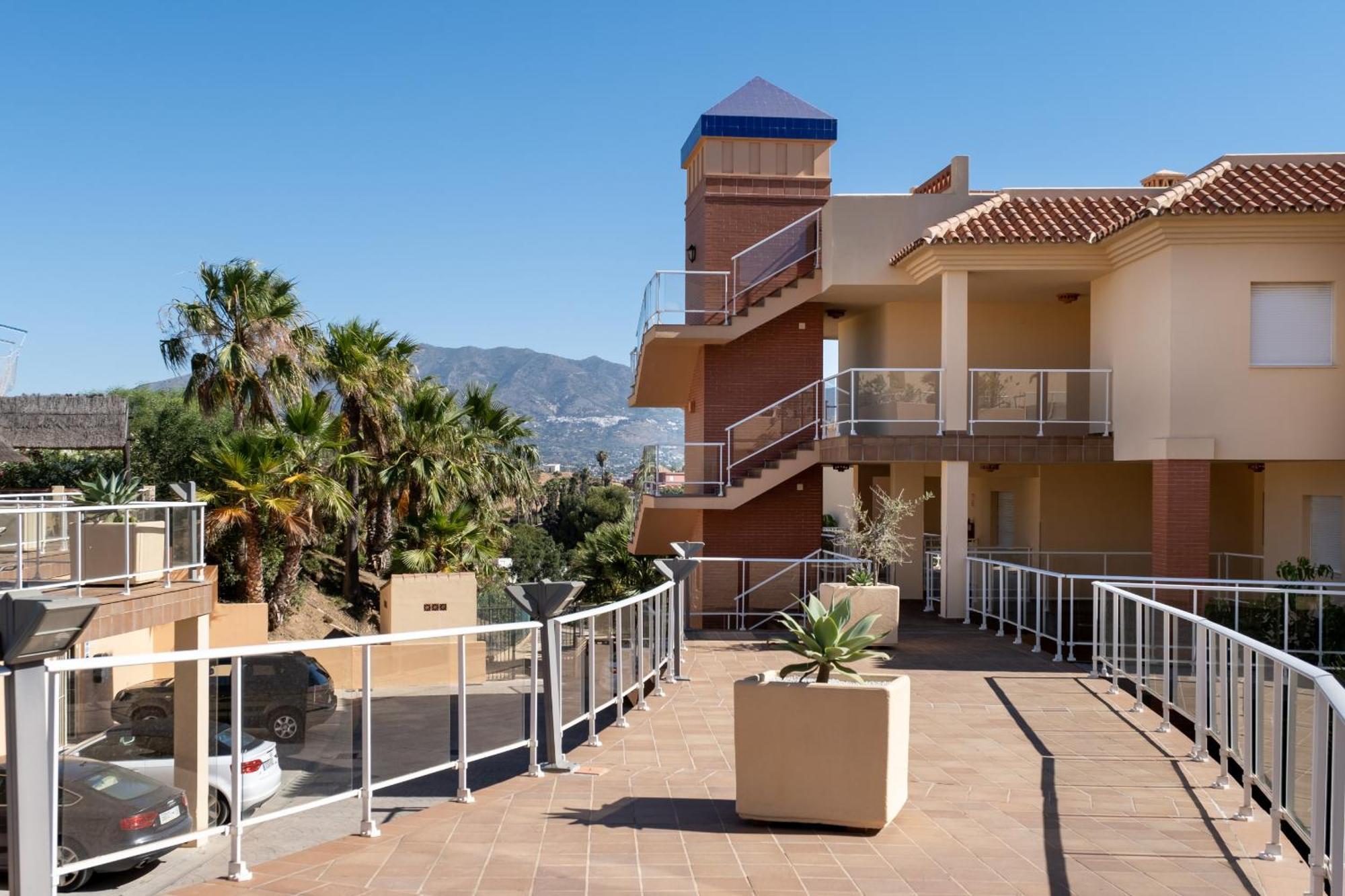 Malibu Mansions By The Beach By Alfresco Stays El Faro Екстериор снимка